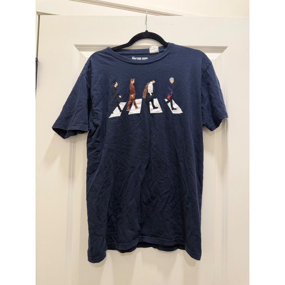 Doctor Who Abbey Road Parody Graphic T-Shirt Navy Blue BBC Licensed Size L